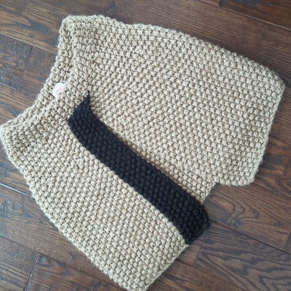 FREE PEOPLE I Tan & Black Wool Blend Open Front Chunky Knit Cape Poncho, O/S - Picture 1 of 9